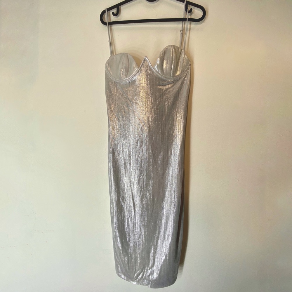 Sparkly dress size Medium. Meshki Brand.